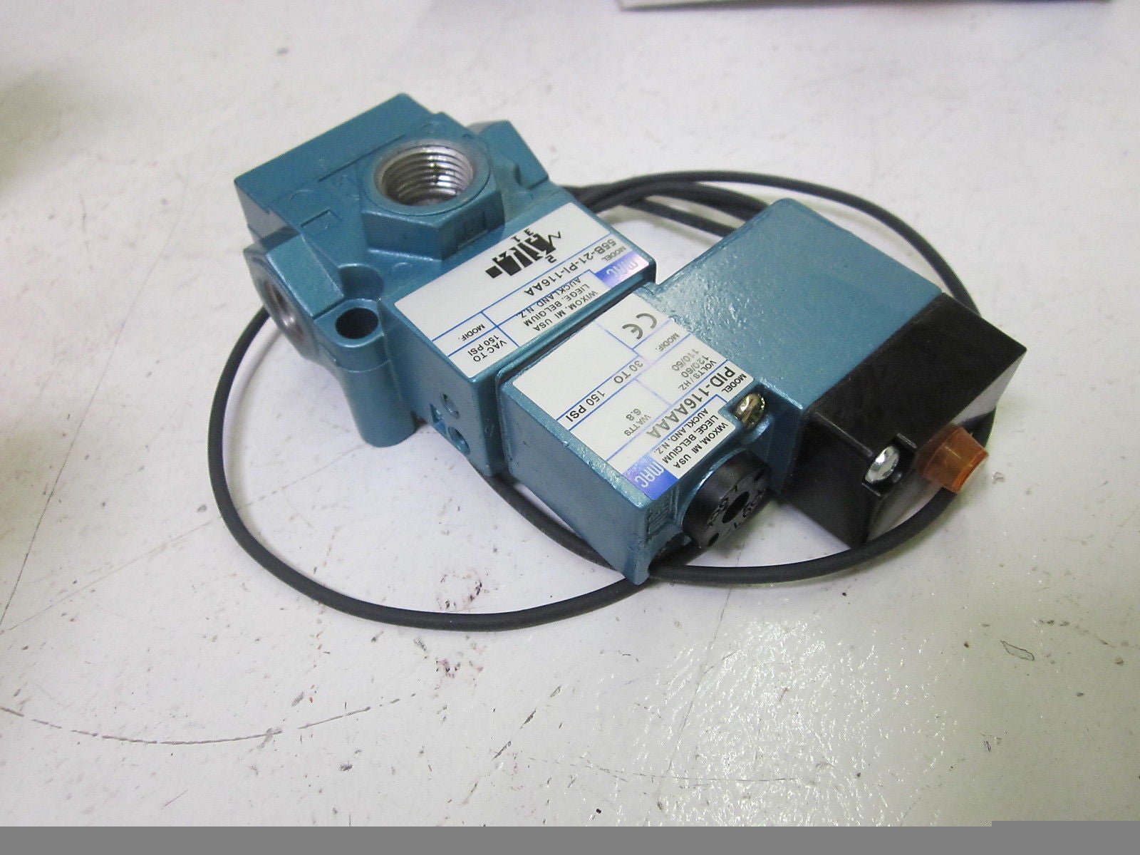 MAC 55B-21-PI-116AA SOLENOID VALVE  *NEW IN BOX*