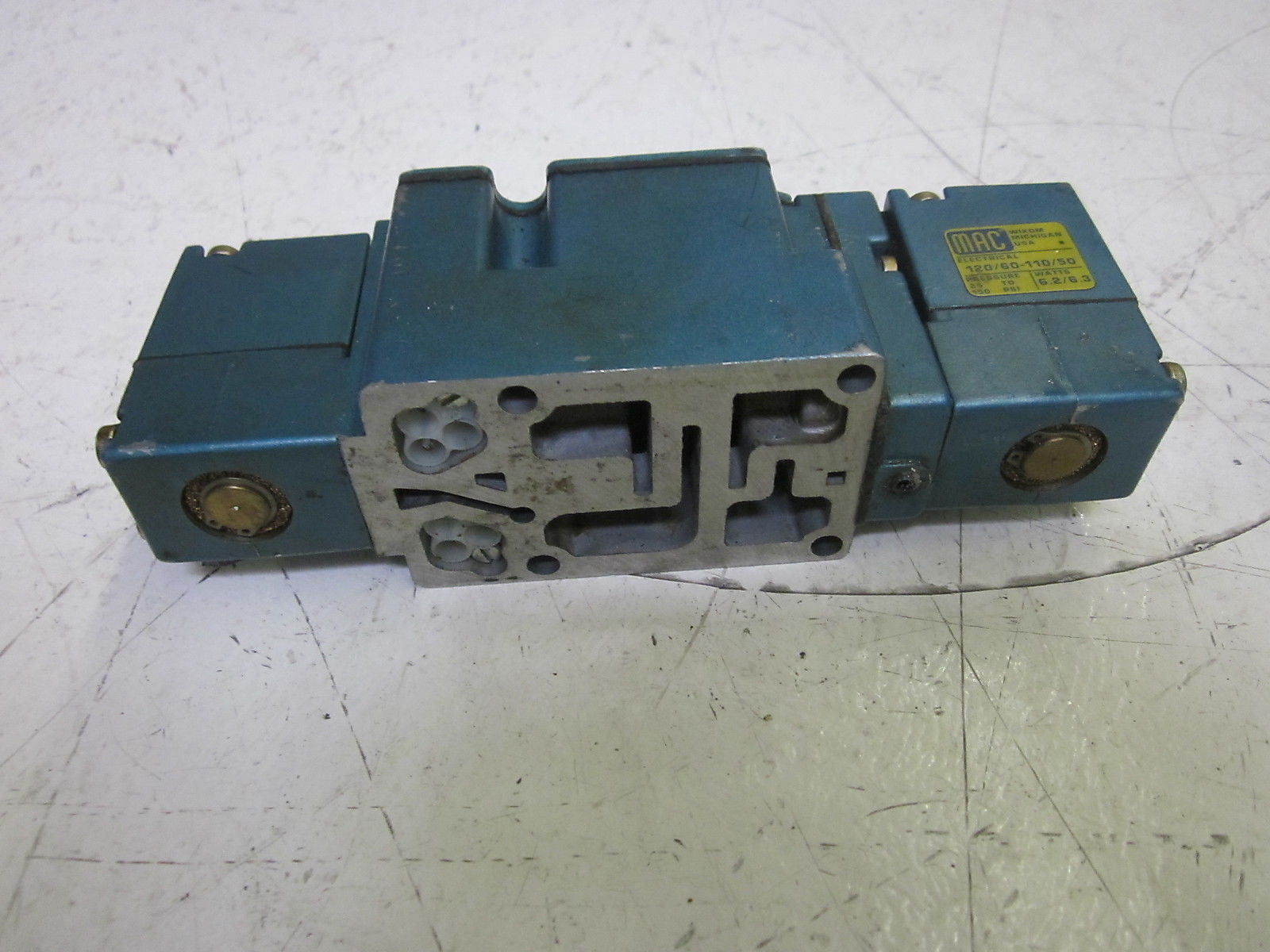 MAC 6221A-111-PM-111DA VALVE 120V  *USED*