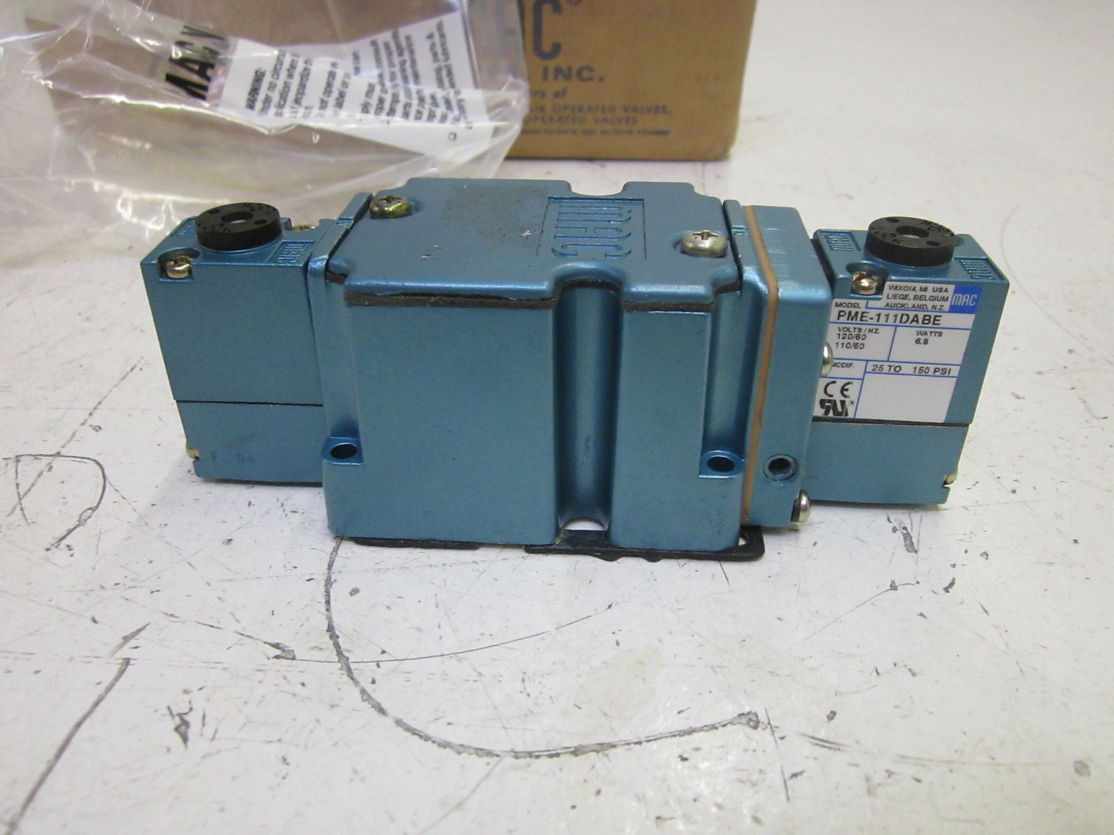 MAC 6321C-000-PM-111DA SOLENOID VALVE 120V *NEW IN BOX*