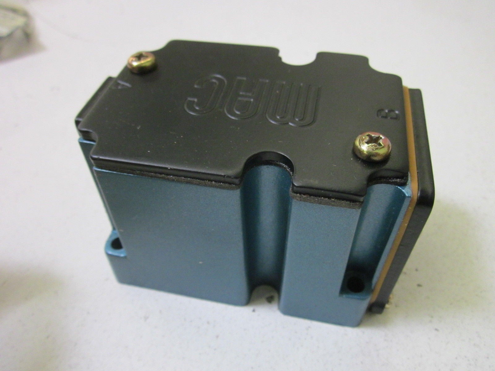MAC 6342D-000-RA *NEW IN BOX*