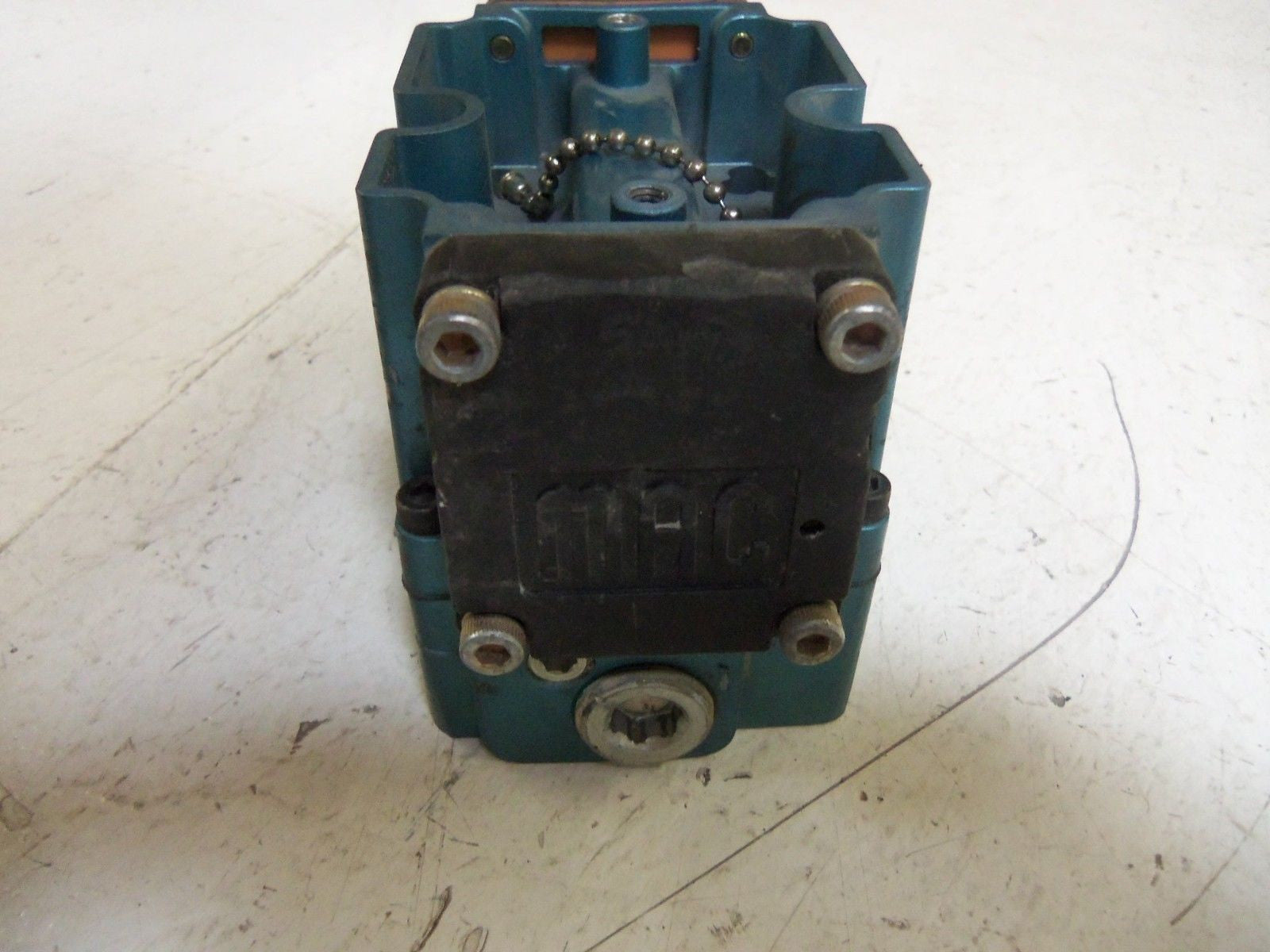 MAC 6512B-131-RA VALVE *USED*