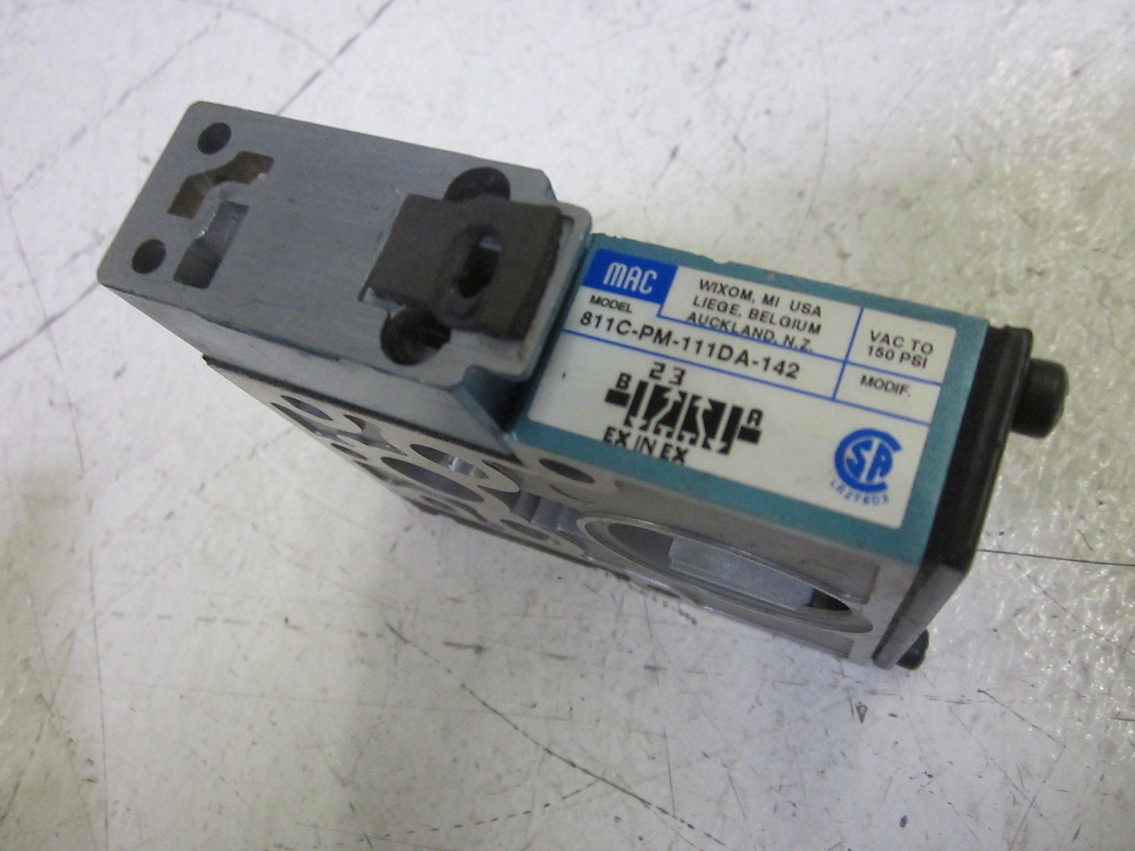 MAC 811C-PM-111DA-142 SOLENOID VALVE  *USED*