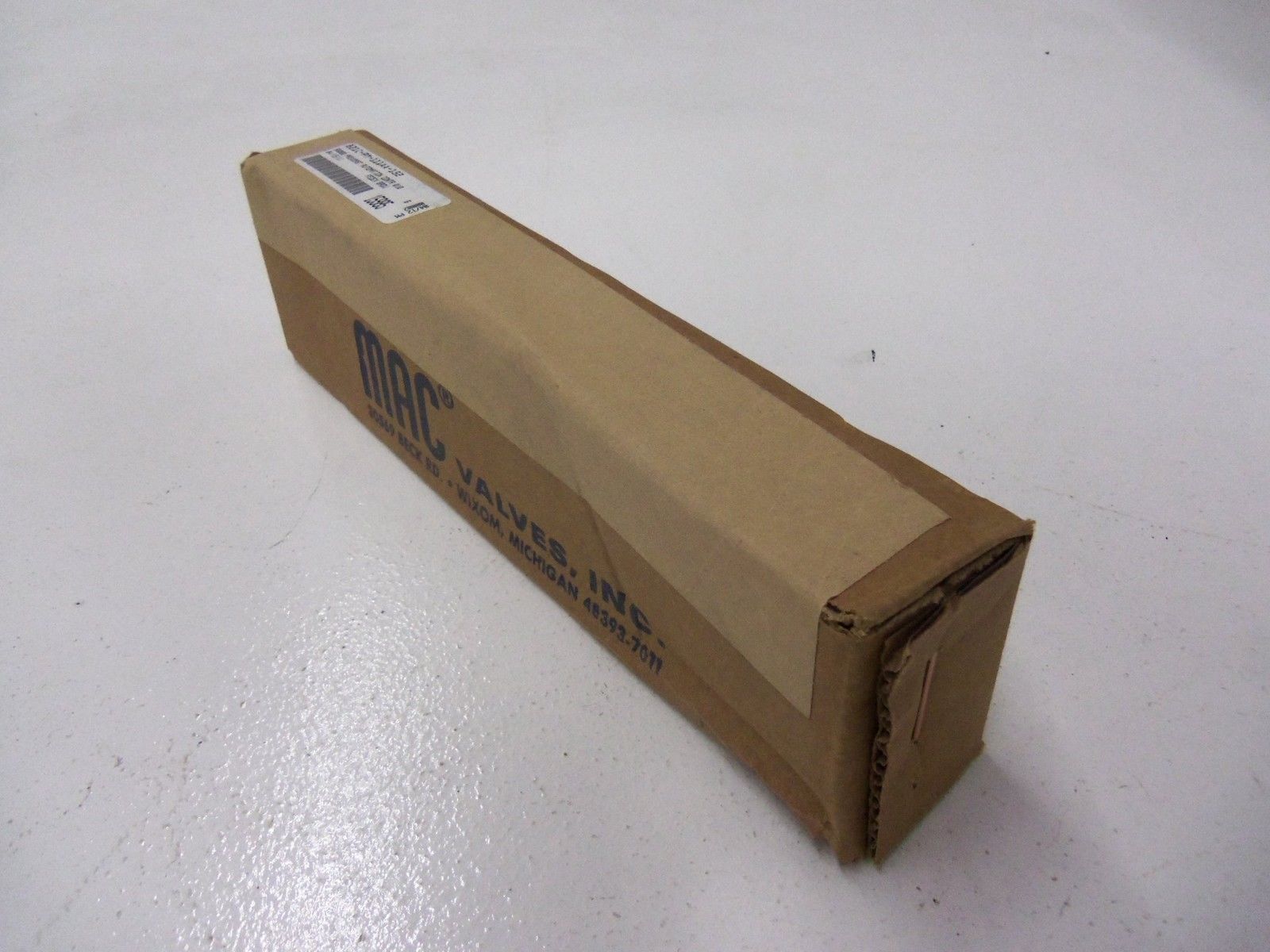 MAC 821C-PM-111AA-152 *FACTORY SEALED*