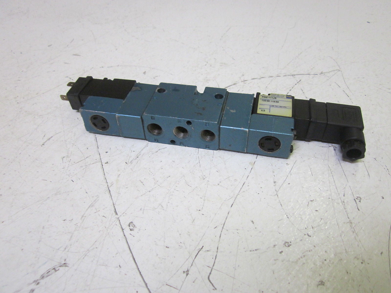 MAC 821C-PM-111JB-152 VALVE 150PSI *USED*