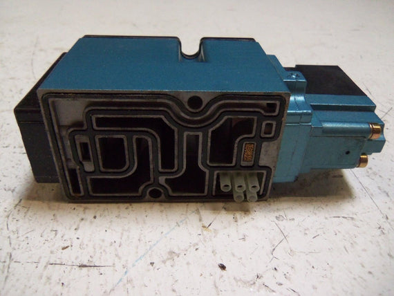 MAC 82A-AC-000-TM-DFFP-1DK SOLENOID VALVE *USED*