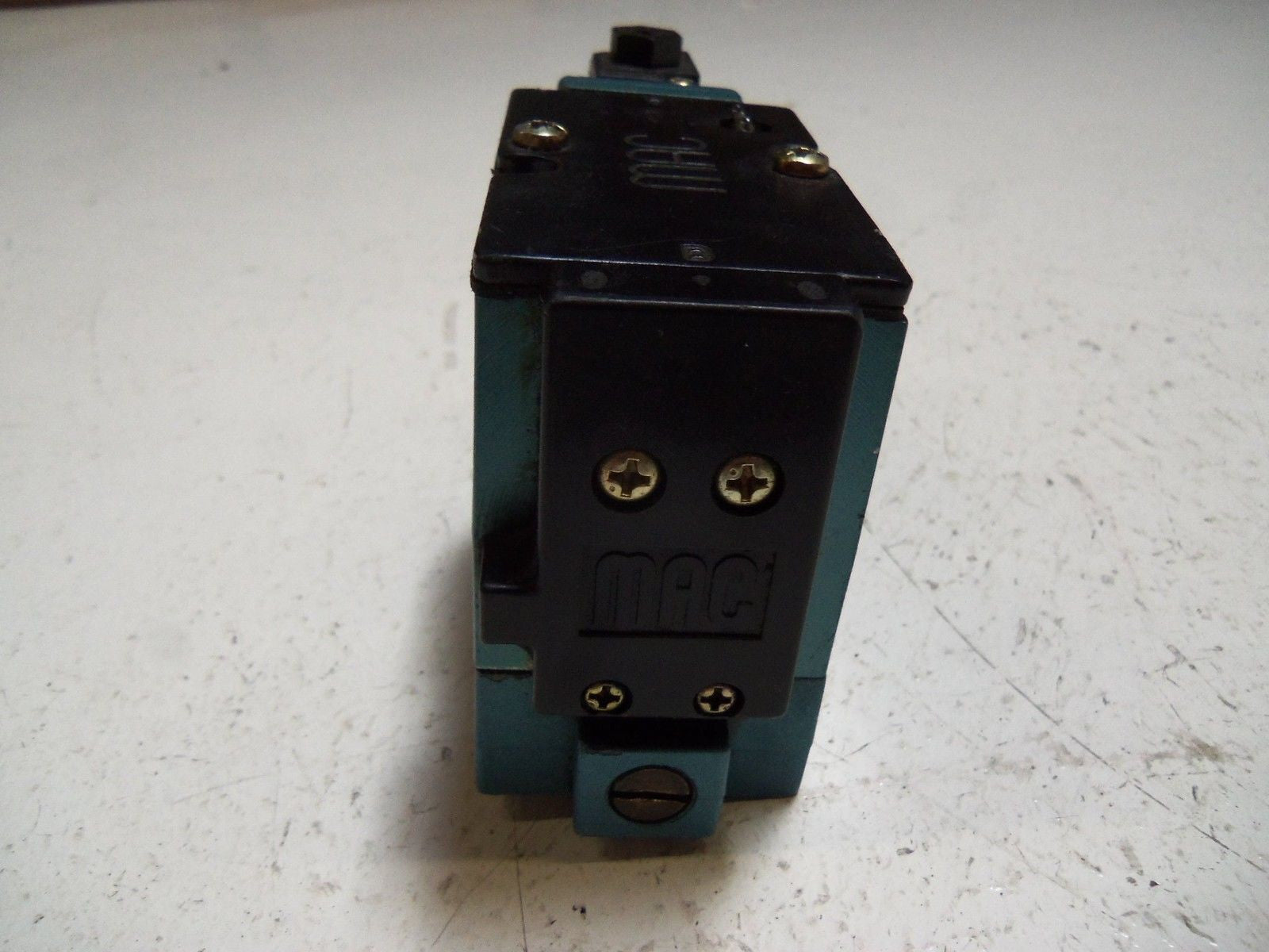 MAC 82A-AC-000-TM-DAAP-2DA SOLENOID VALVE *USED*