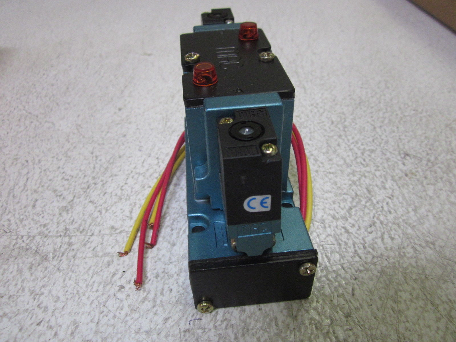 MAC 82A-BC-CAA-DAAP-1DA VALVE *NEW NO BOX*