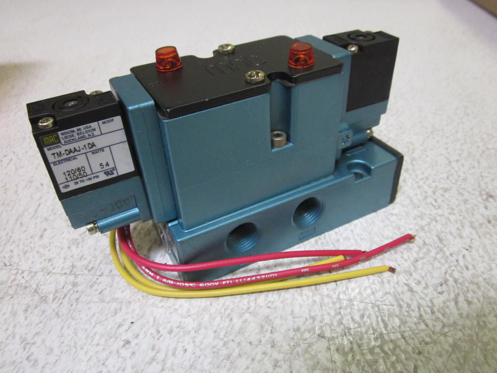 MAC 82A-BC-CAA-DAAP-1DA VALVE *NEW NO BOX*