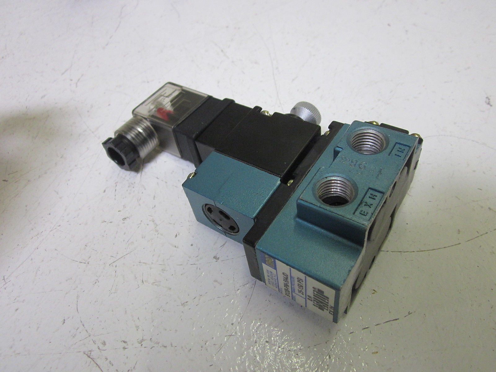 MAC 912B-PM-594JD PNEUMATIC VALVE  *NEW IN BOX*