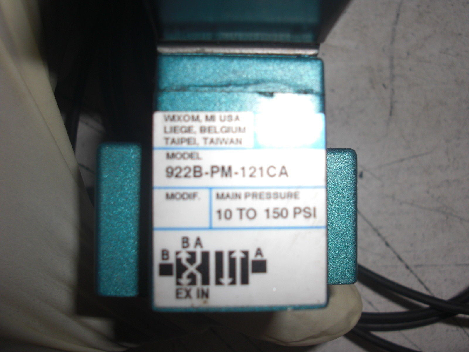 MAC 922B-PM-121CA SOLENOID VALVE *NEW NO BOX*