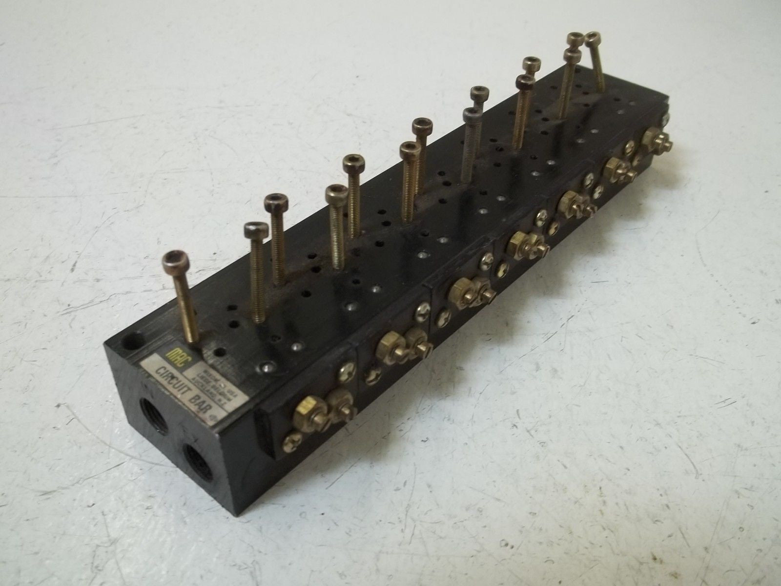 MAC CIRCUIT BAR *USED*