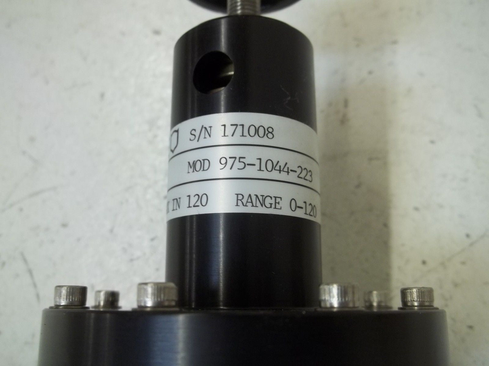 MACE 975-1044-223 *NEW NO BOX*