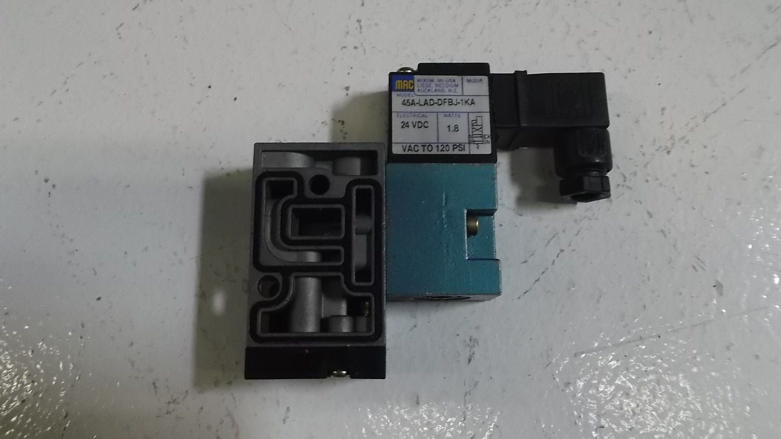 MAC VALVE 45A-LAD-DFBJ-1KA *USED*