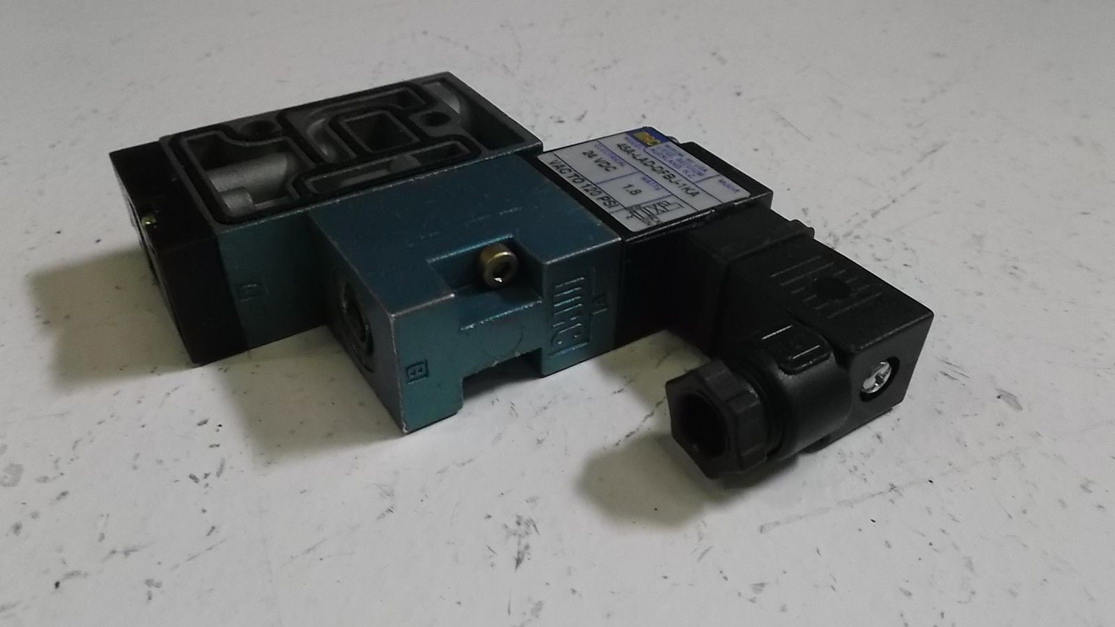 MAC VALVE 45A-LAD-DFBJ-1KA *USED*