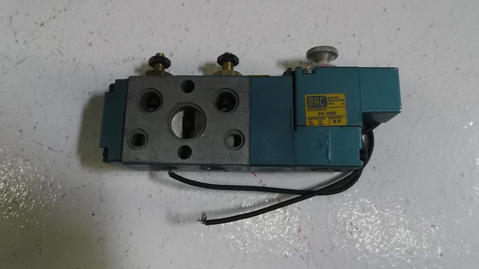 MAC VALVE 811C-PM-614CA-192 *USED*