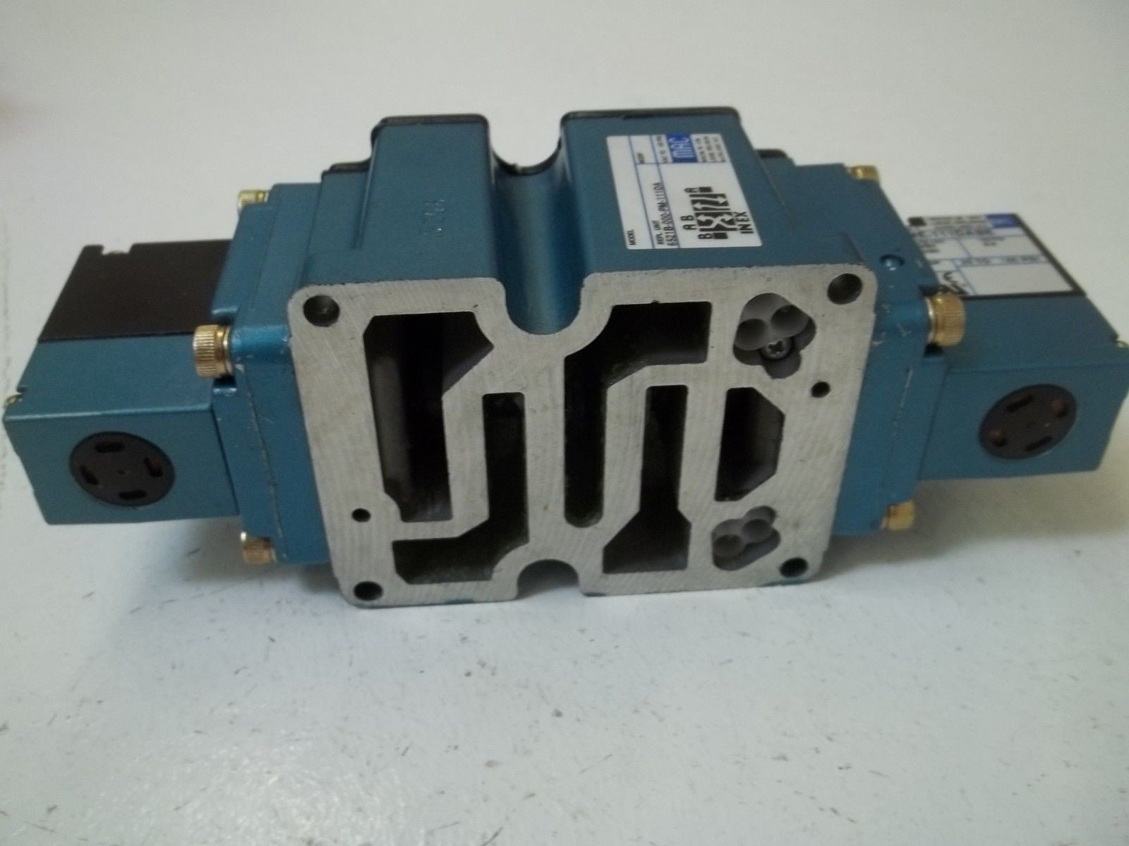 MAC VALVE INC. 6521B-000-PM-111DA SOLENOID VALVE *NEW IN A  BOX*