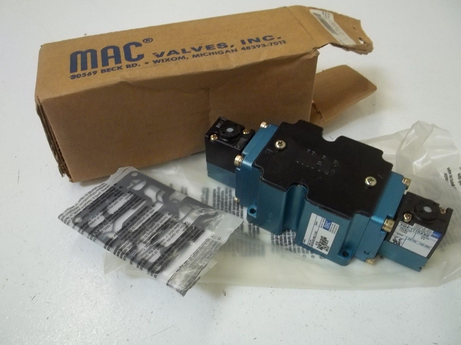 MAC VALVE INC. 6521B-000-PM-111DA SOLENOID VALVE *NEW IN A  BOX*