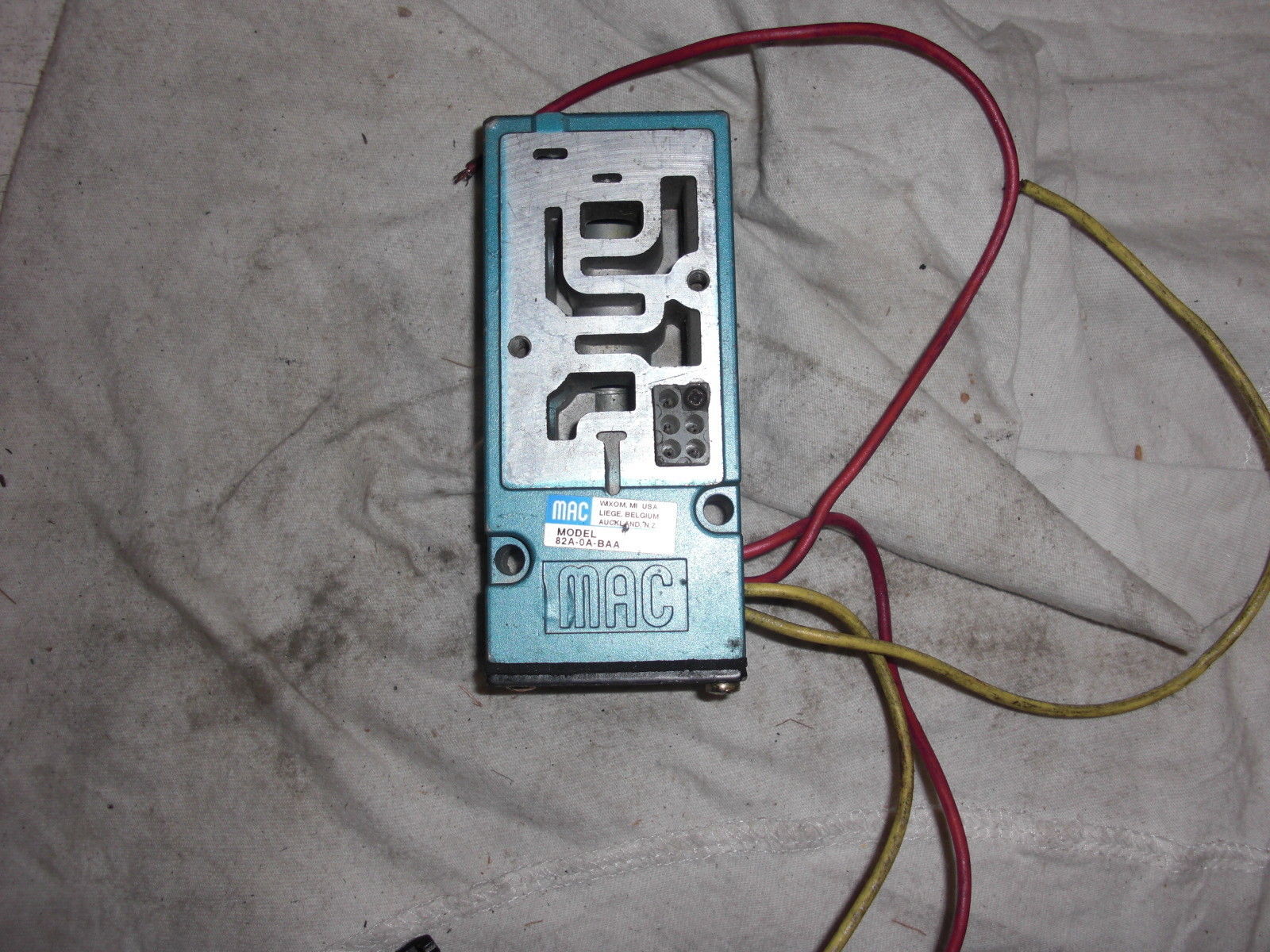 MAC VALVES 82A-0A-BAA *USED*