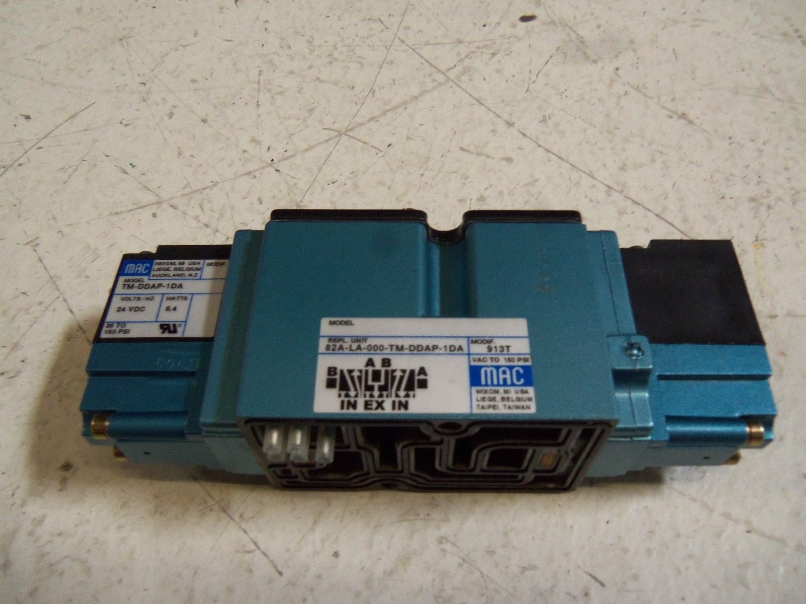 MAC VALVES 82A-LA-000-TM-DDAP-1DA *USED*