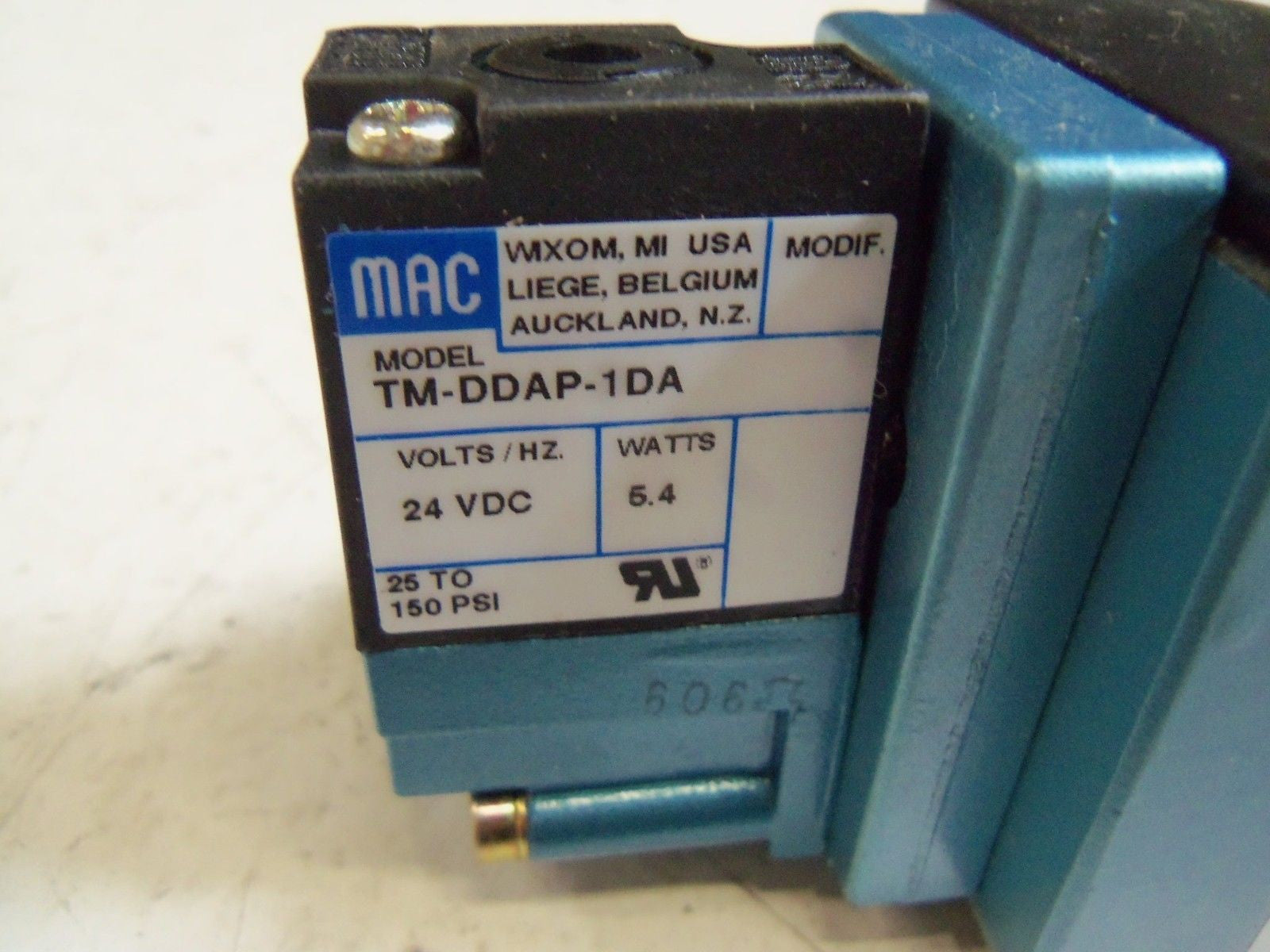 MAC VALVES 82A-LA-000-TM-DDAP-1DA *USED*