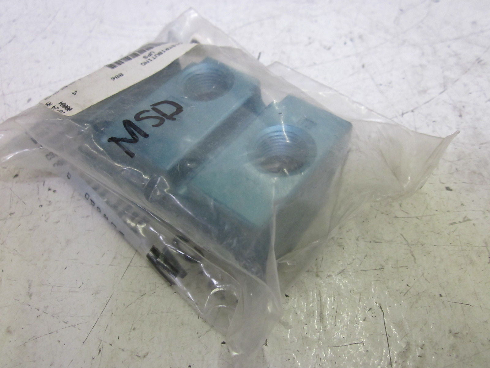 MAC VALVES M-09001-01 MANIFOLD FASTENING KIT 3/4" *NEW IN A FACTORY BAG*