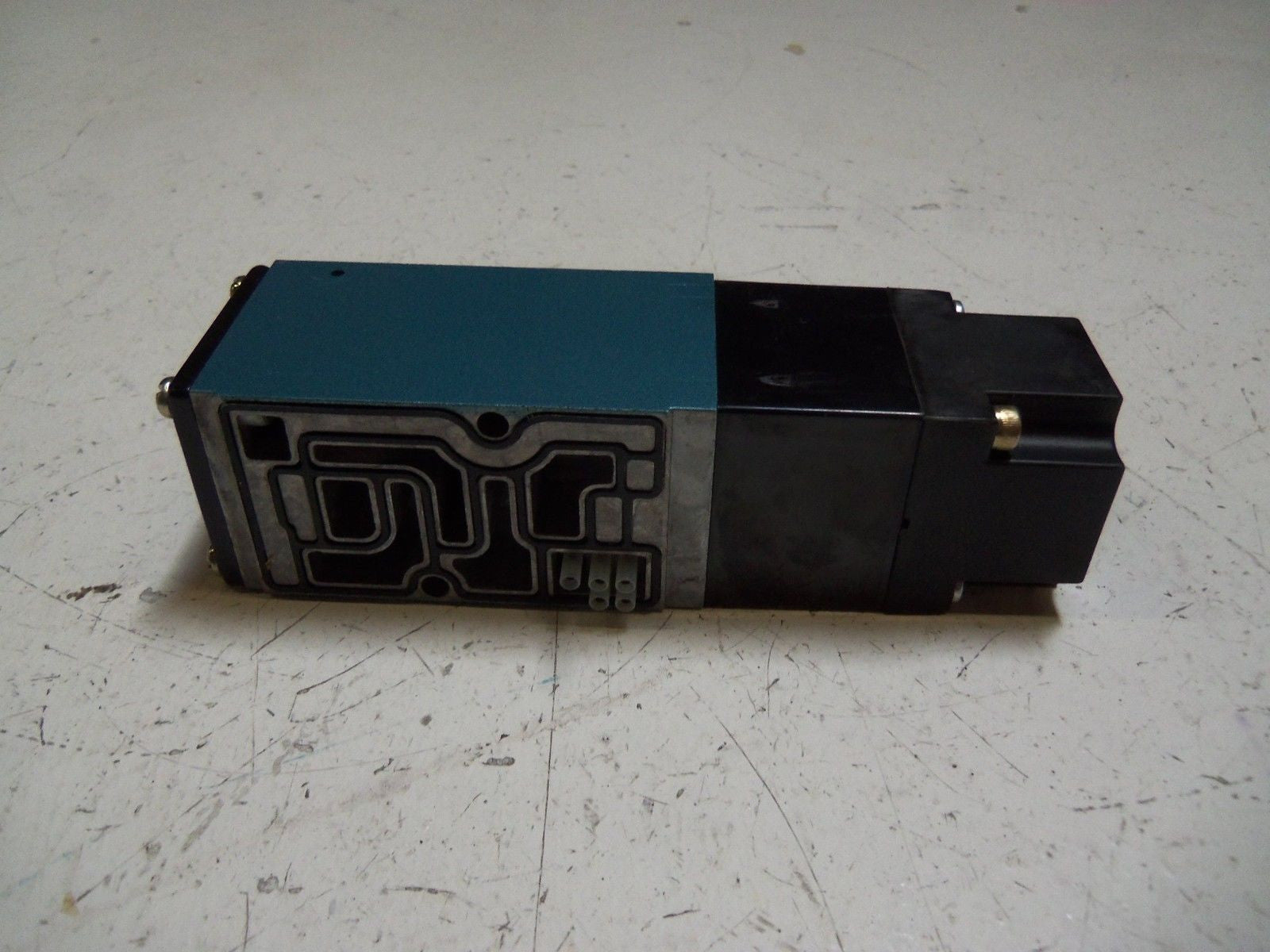 MAC VALVES PR82A-AADA SOLENOID VALVE *USED*