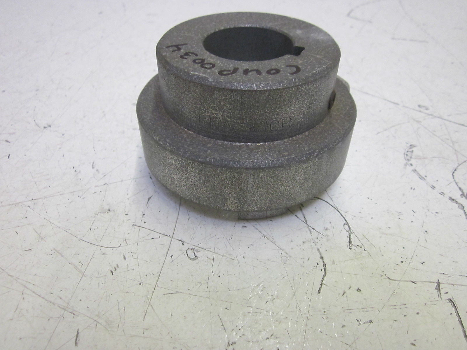 MAGNALOY M400-1-1/2 COUPLING HUB 1-1/2" BORE W/ MODEL 400 *NEW NO BOX*