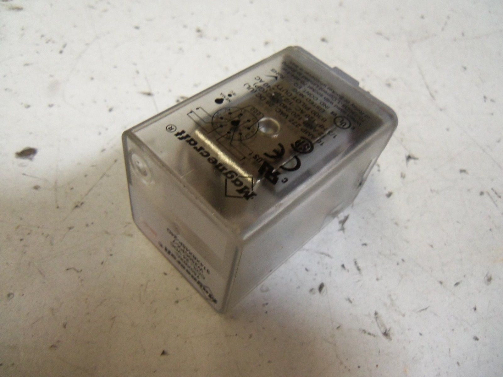 MAGNECRAFT 750XBXC RELAY 24VDC *USED*