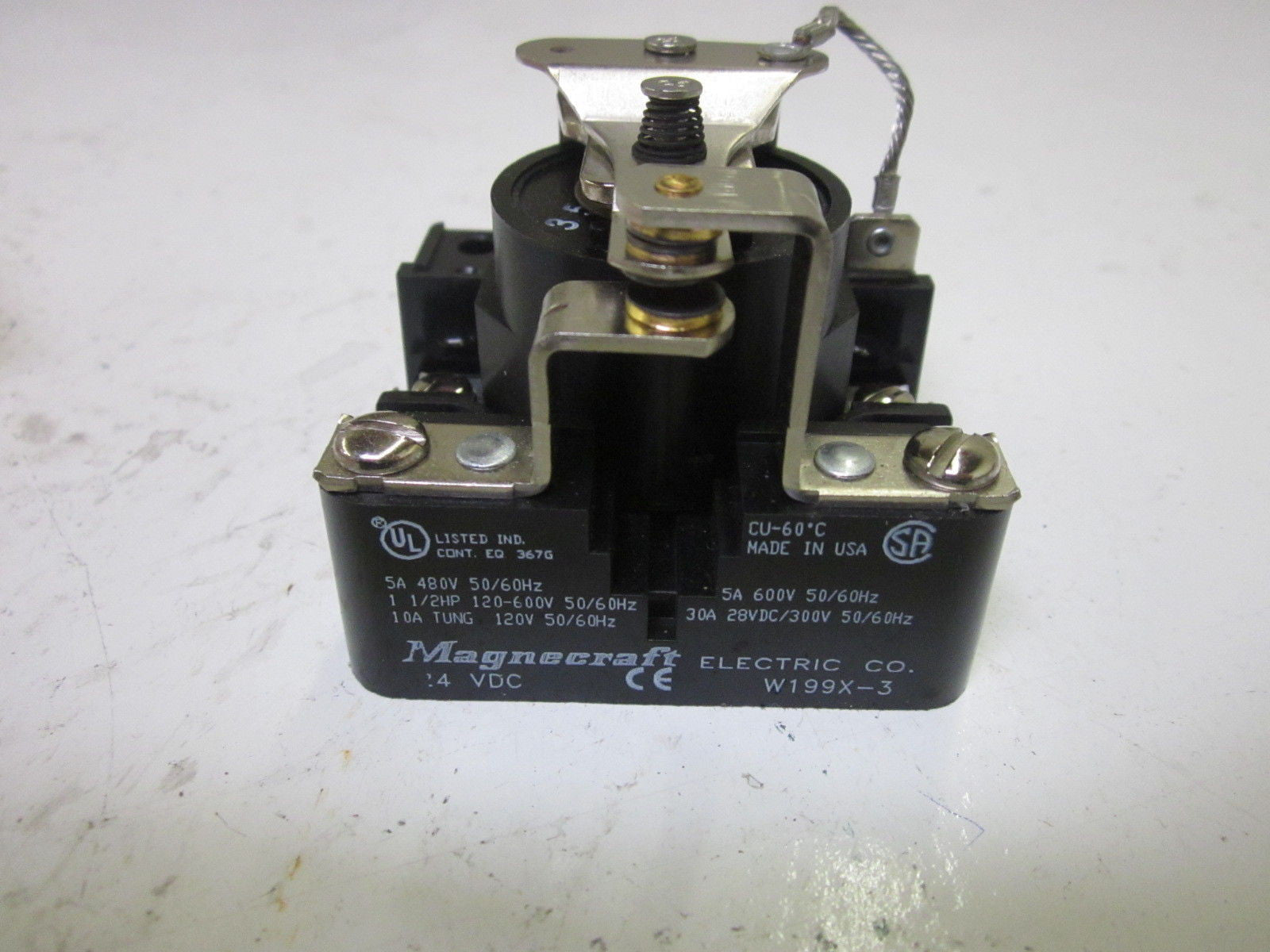 MAGNECRAFT W199X-3 24VDC *NEW IN BOX*