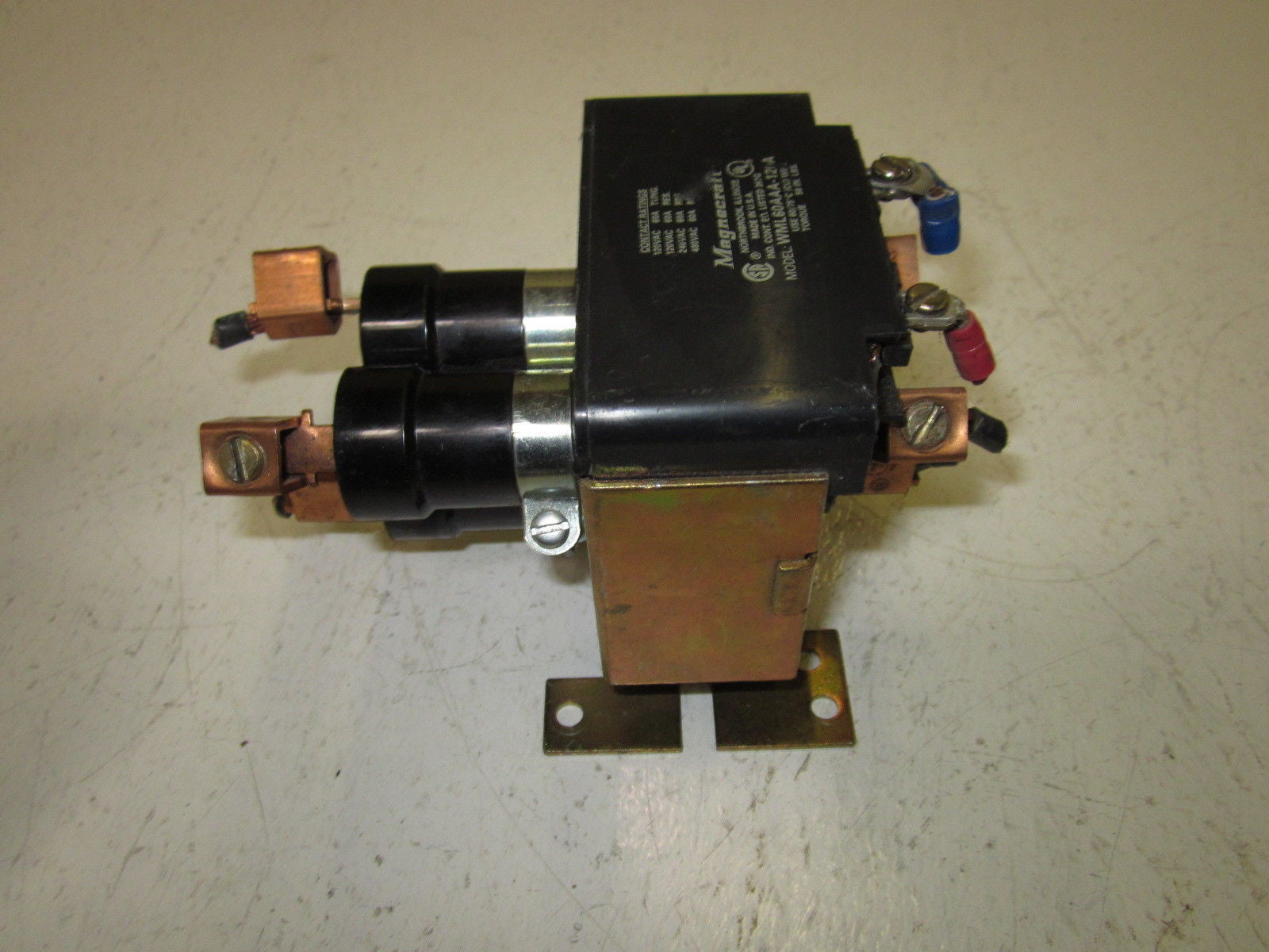MAGNECRAFT WML60AAA-120A *USED*