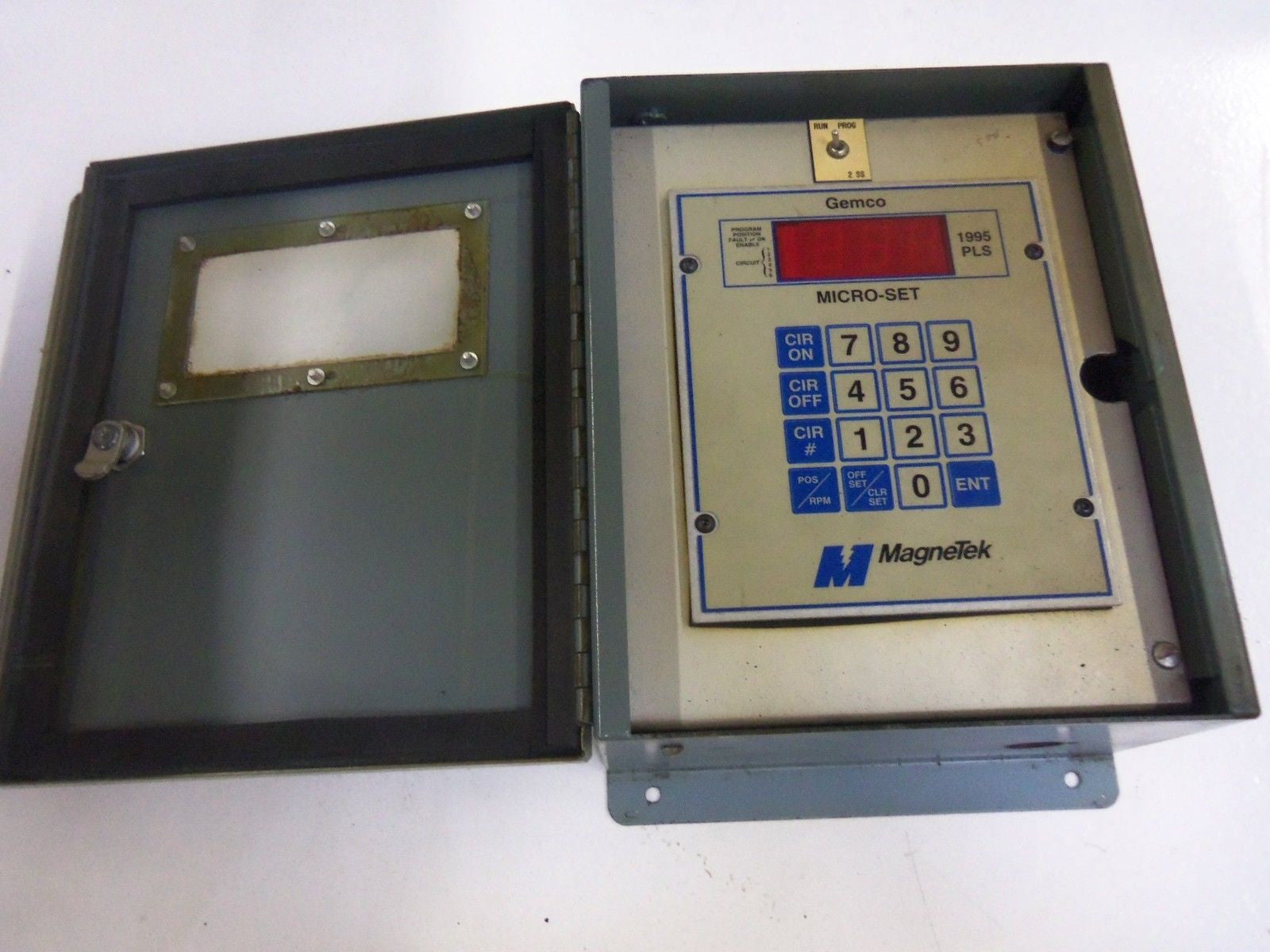 MAGNETEK 1995L-6M-12A MICRO-SET PROGRAMMABLE LIMIT SWITCH *USED*