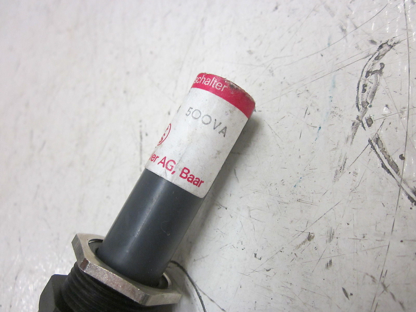 MAGNETSCHALTER  TRSM16 PROXIMITY SENSOR 250V 2A *USED*