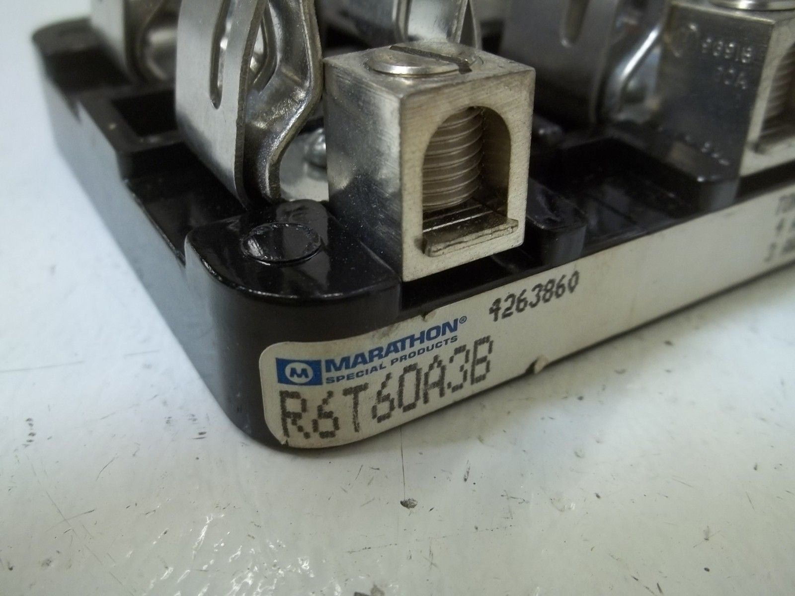 MARATHON R6T60A3B FUSE HOLDER *USED*