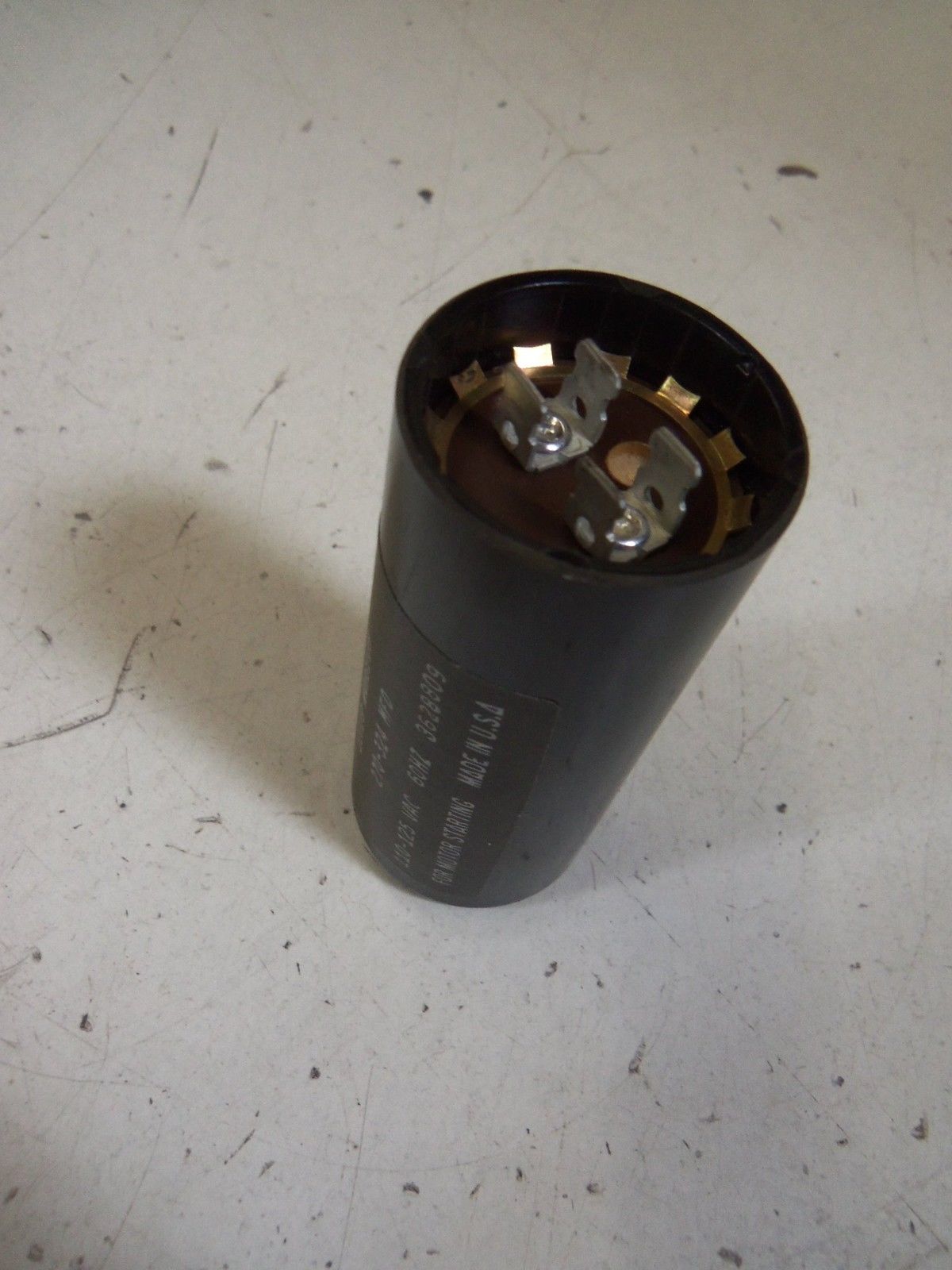 MARS CAPACITOR 685744-11019 *NEW IN BOX*