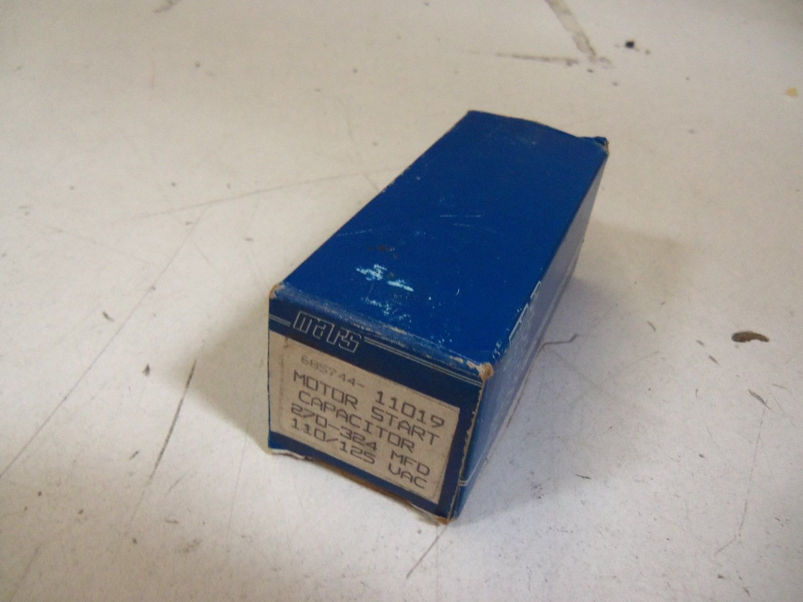MARS CAPACITOR 685744-11019 *NEW IN BOX*