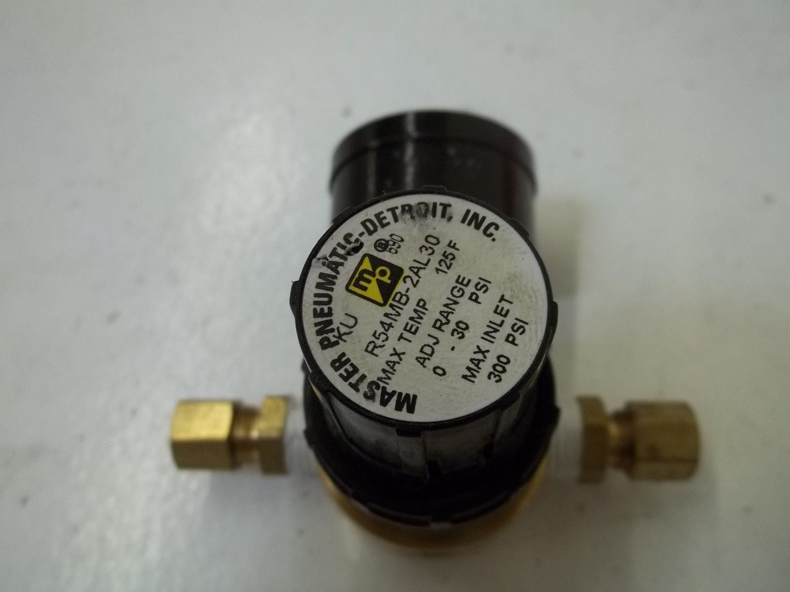 MASTER PNEUMATIC-DELTROIT INC. R54MB-2AL30 *USED*