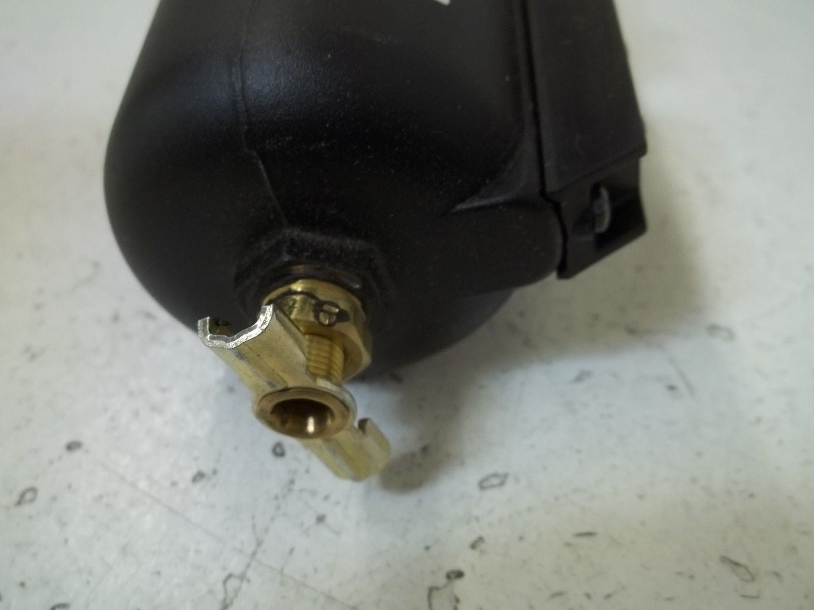 MASTER PNEUMATIC-DETROIT, INC. BL28D-3 3/8" LUBRICATOR *NEW IN BOX*