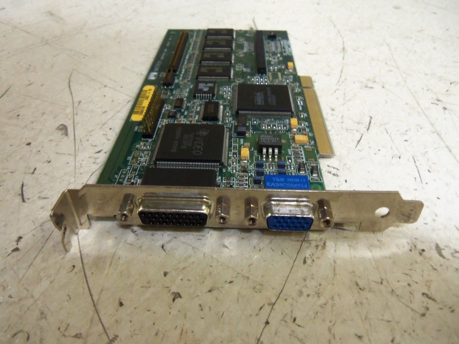 MATROX MGA-MIL/4BN VGA VIDEO CARD *NEW NO BOX*