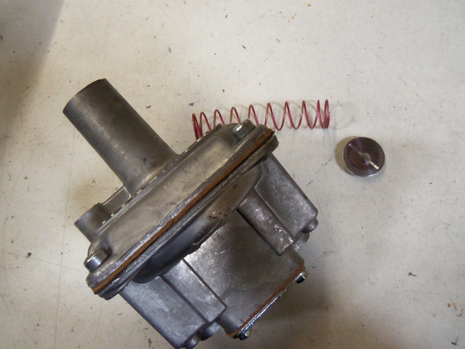 MAXITROL RV35 PRESSURE REGULATOR VALVE *NEW NO BOX*