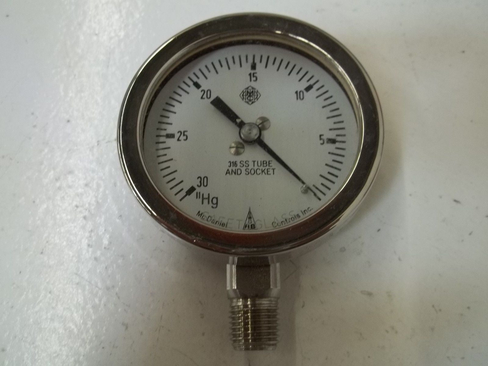 MCDANIEL CONTROL, INC AB81211 *NEW IN BOX*