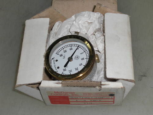 MCDANIEL CONTROLS PRESSURE GAUGE TVL *NEW IN BOX*
