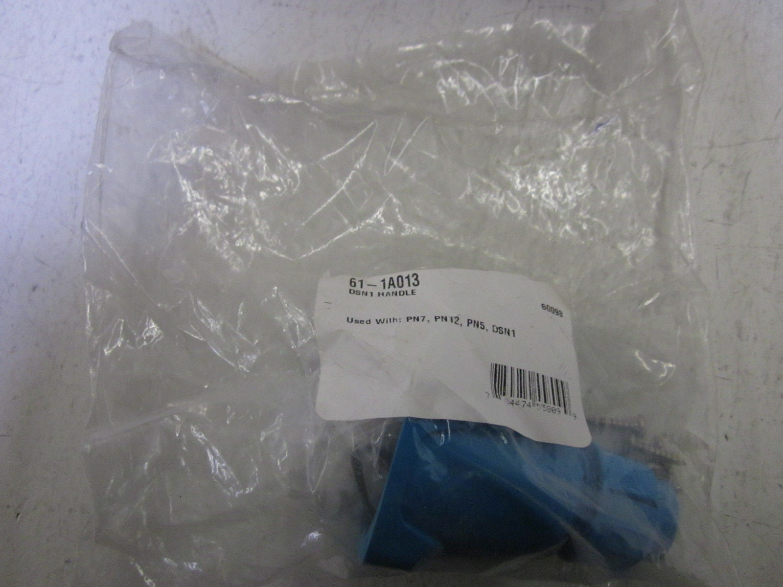 MELTRIC 61-1A013 HANDLE  *NEW IN FACTORY BAG*