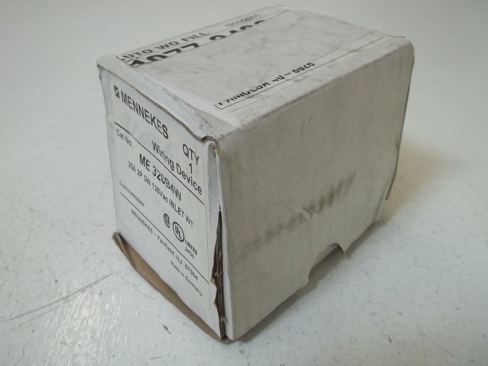 MENNEKES ME 320B6W *NEW IN BOX*