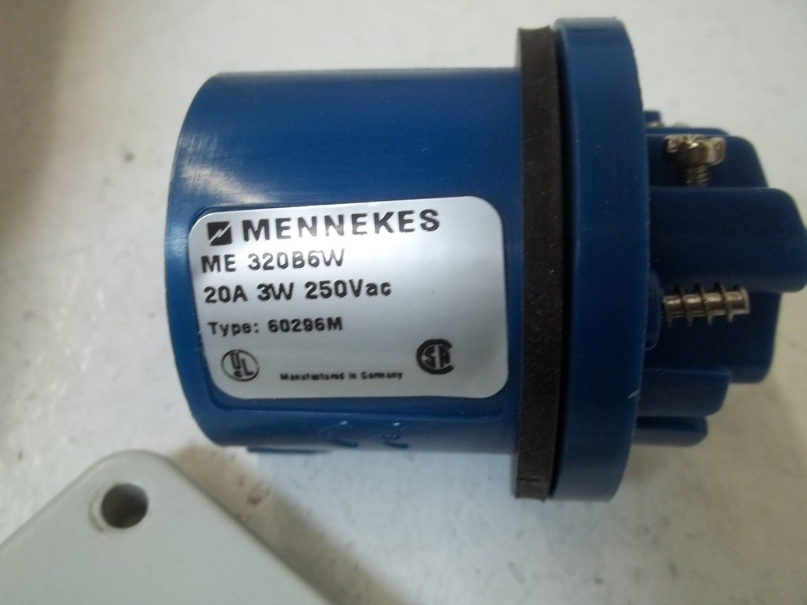 MENNEKES ME 320B6W *NEW IN BOX*