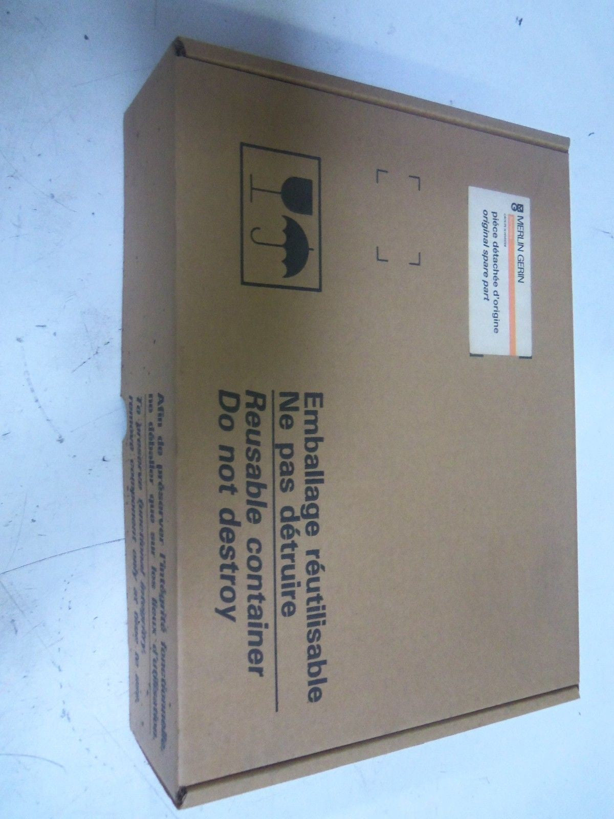 MERLIN GERIN 6716709XD-2E *NEW IN BOX*