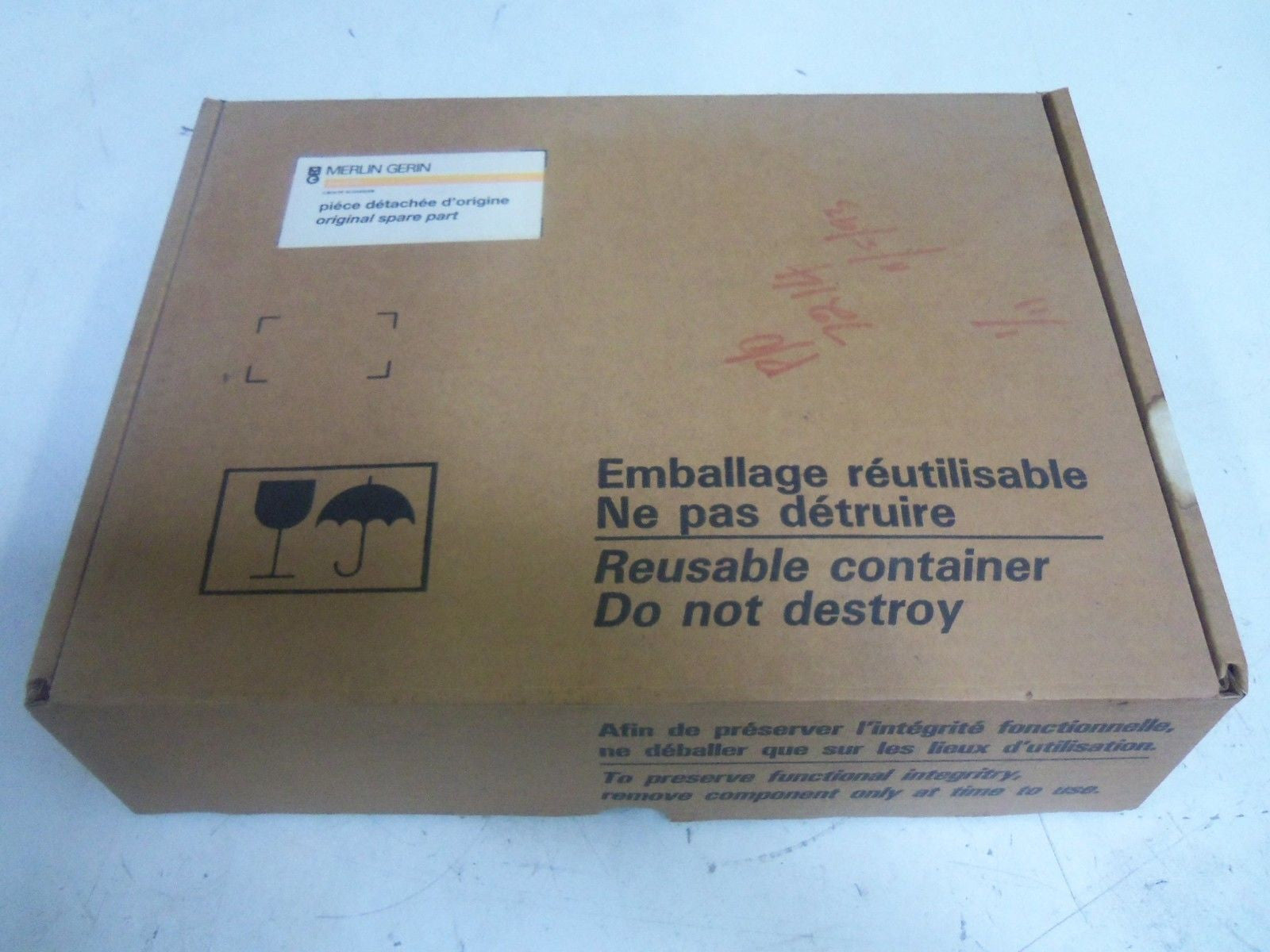 MERLIN GERIN 6716789XD-2C *NEW IN BOX*