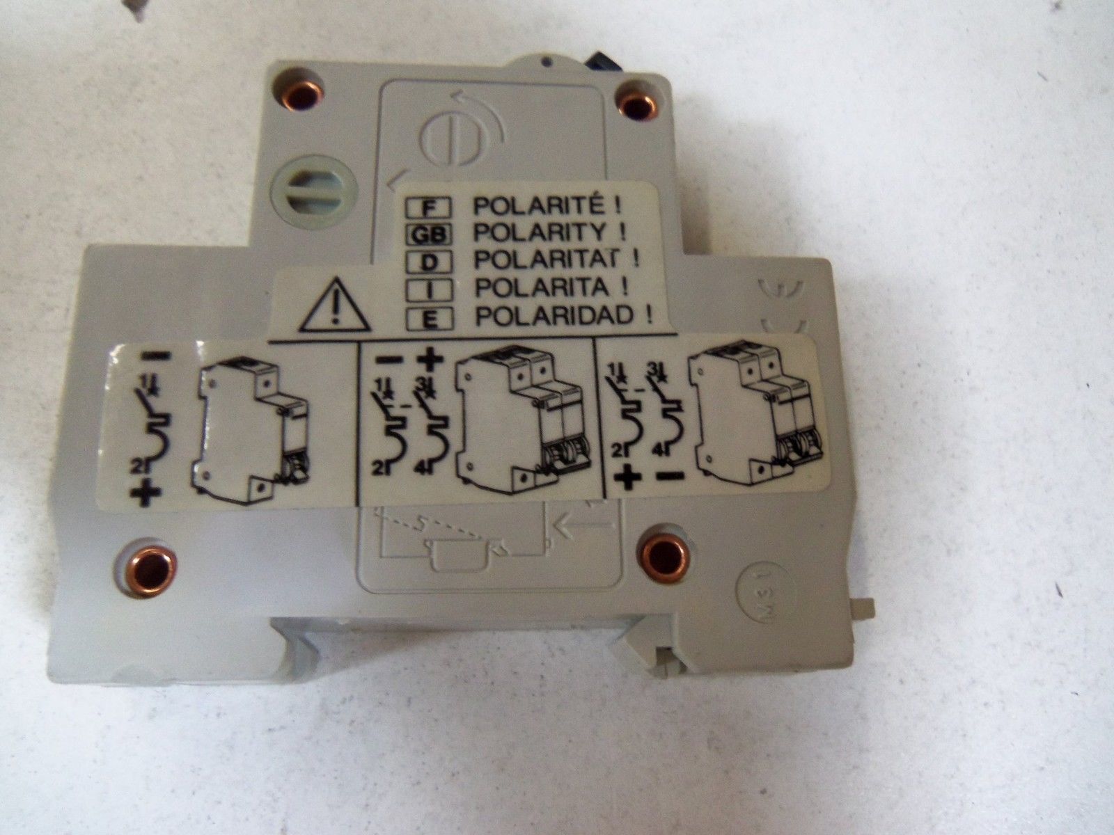 MERLIN GERIN 20535 CIRCUIT BREAKER 10A *NEW IN BOX*