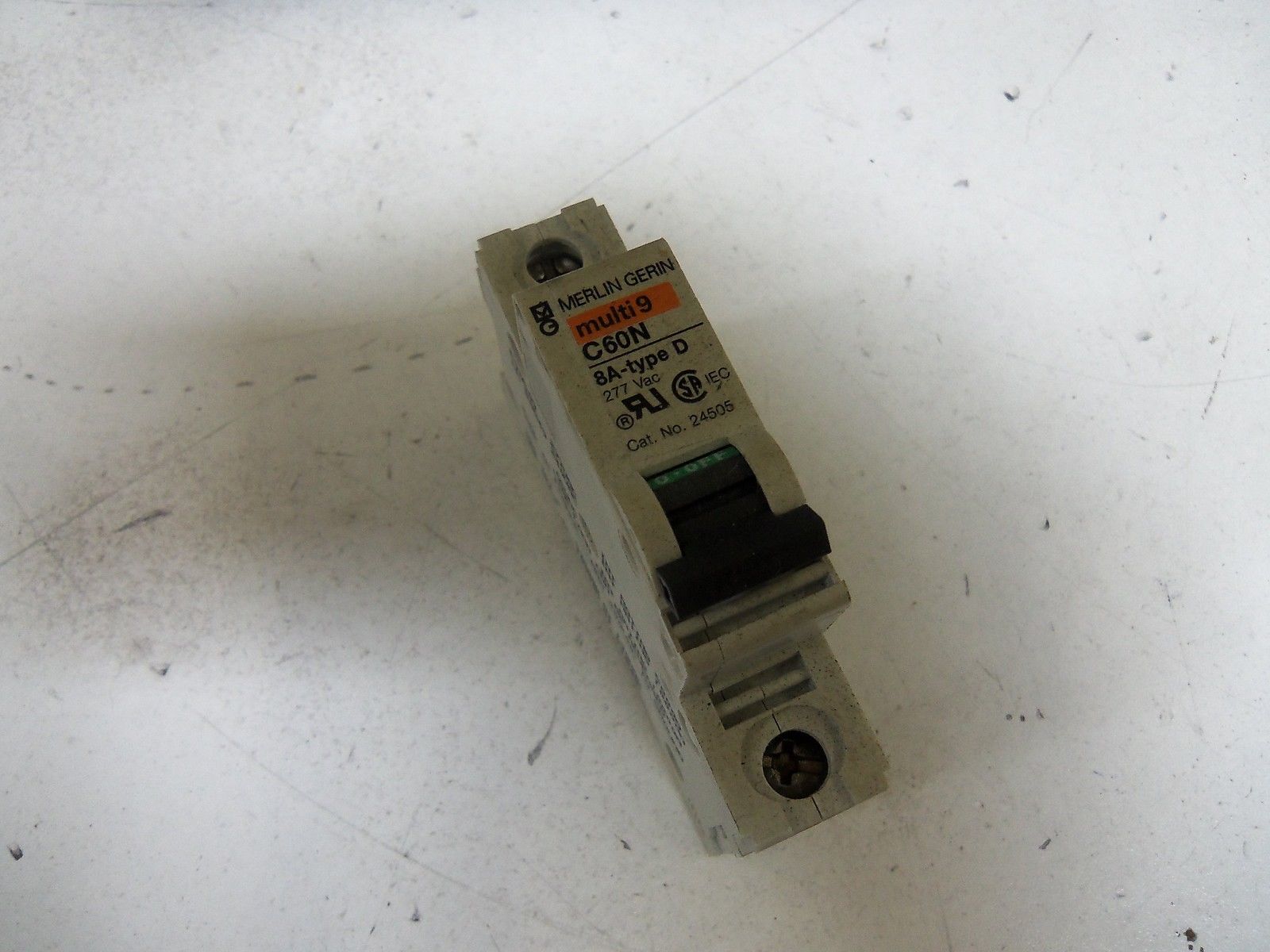 MERLIN GERIN 24505 CIRCUIT BREAKER 8A *USED*