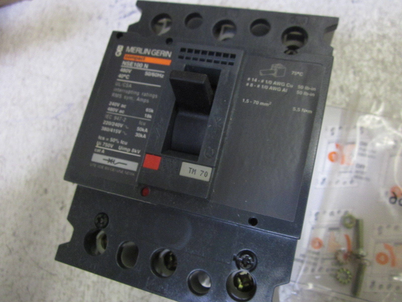 MERLIN GERIN NSC100N 480V CIRCUIT BREAKER *NEW IN BOX*