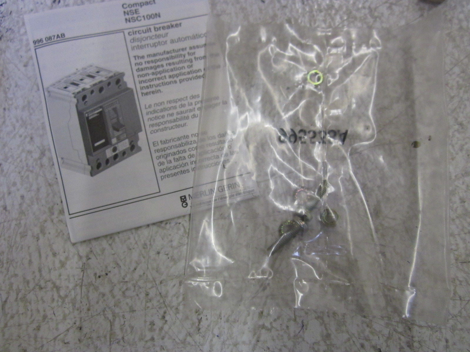 MERLIN GERIN NSC100N 480V CIRCUIT BREAKER *NEW IN BOX*